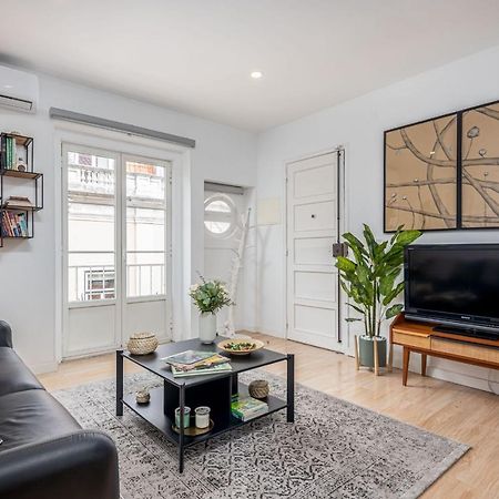 Lapa 3Bdr Duplex W/ Balcony By Lovelystay Lisboa Eksteriør billede
