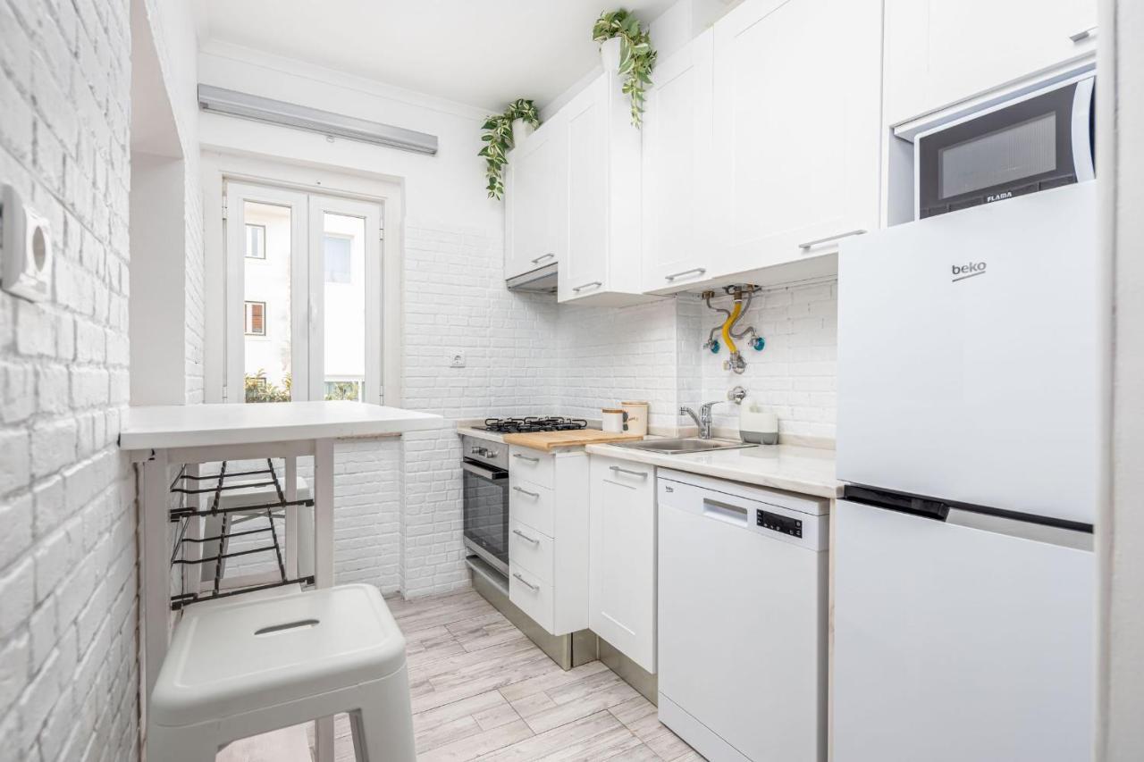 Lapa 3Bdr Duplex W/ Balcony By Lovelystay Lisboa Eksteriør billede